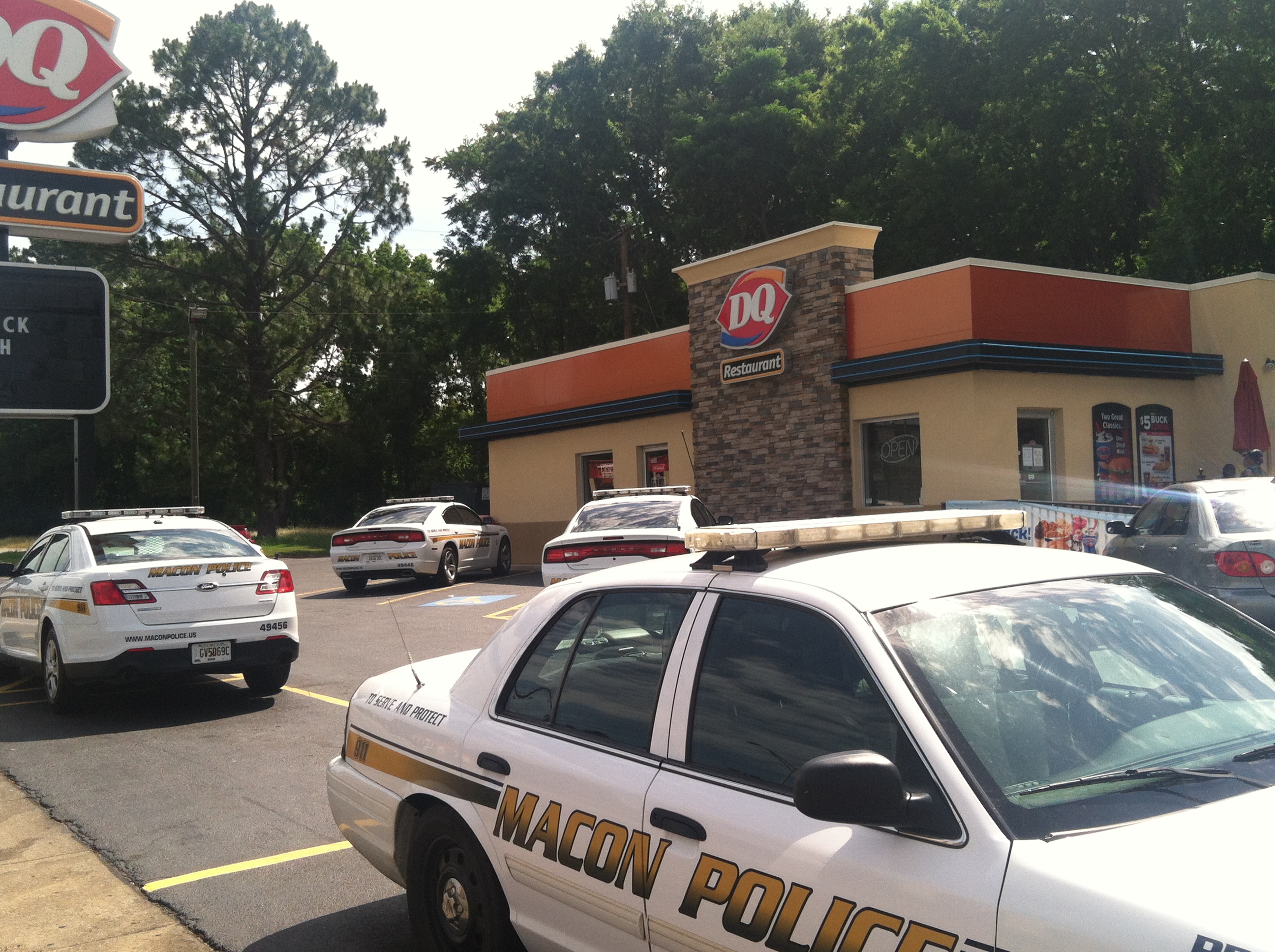 Macon Dairy Queen burglarized