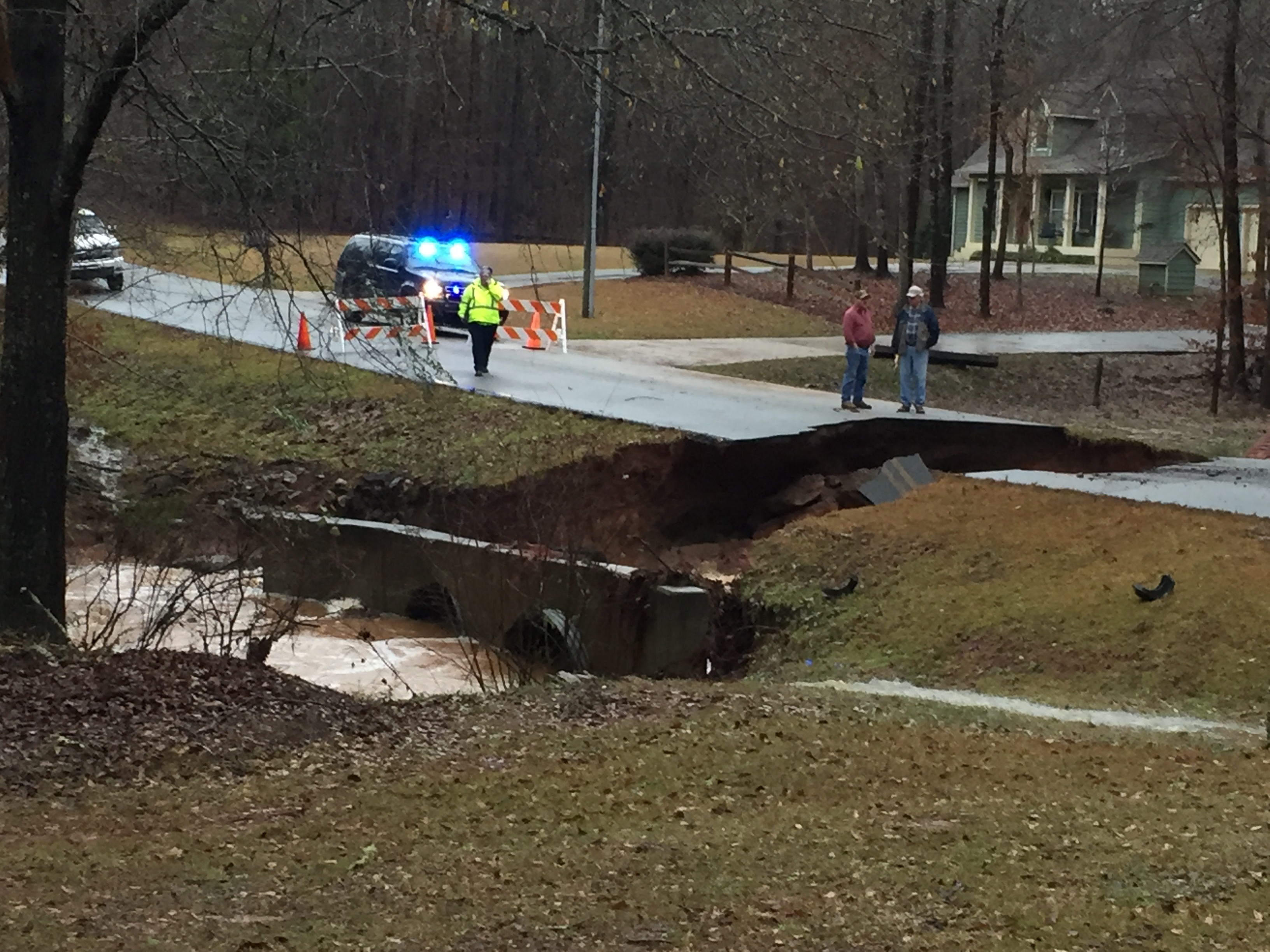 Flooding washes out two Putnam County roads