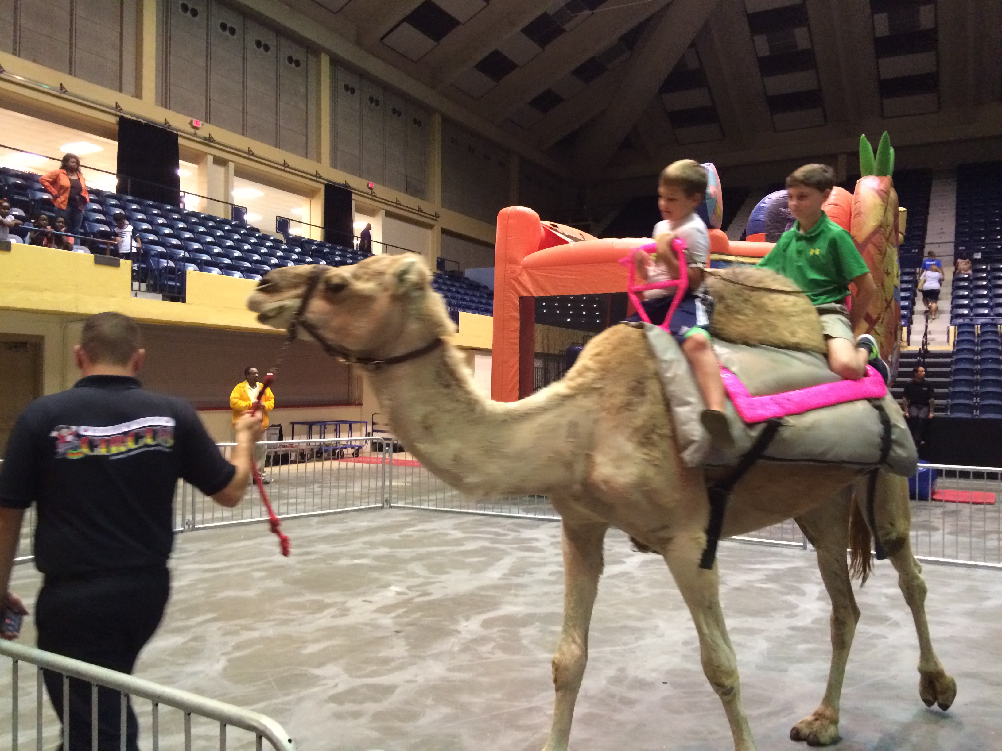 Garden Bros brings the circus to Macon