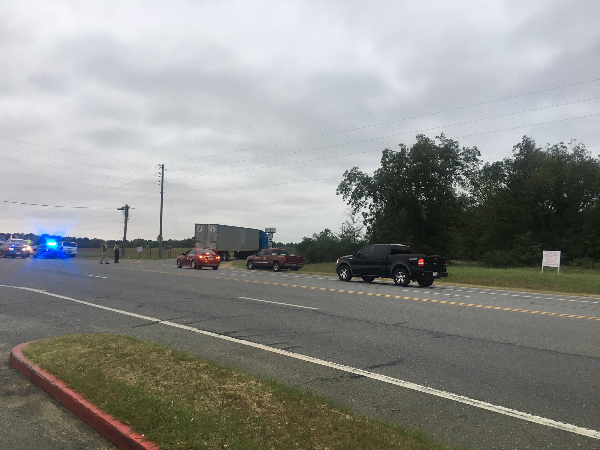 One person killed in Cochran wreck