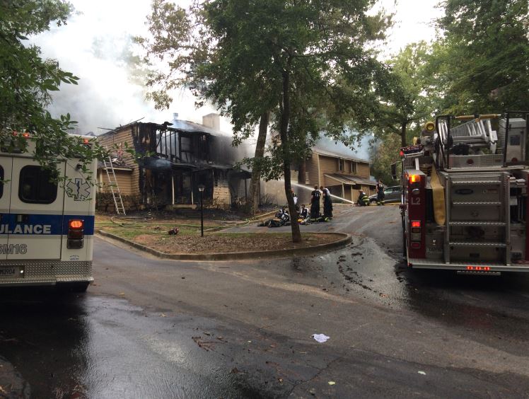 UPDATE Fire displaces families at Warner Robins apartments