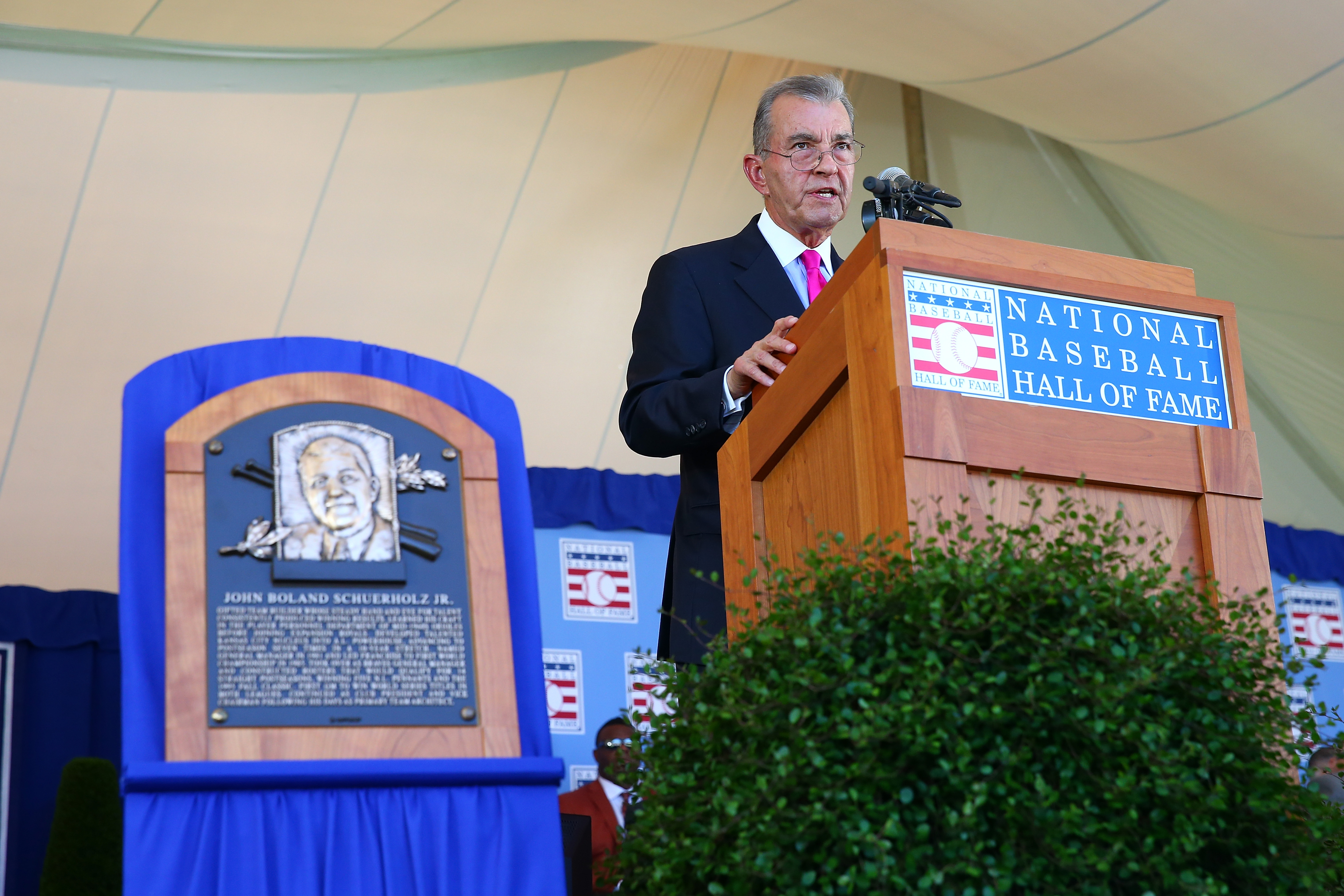 For John Smoltz, Hall of Fame speech includes message